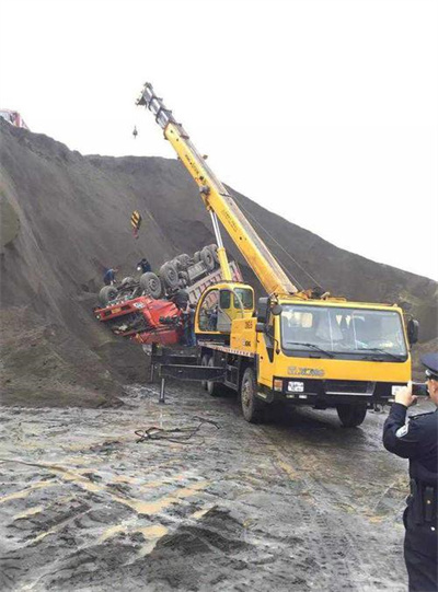 商城上犹道路救援